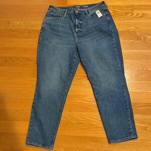 NWT Old navy extra high rise o.g. Straight jeans size 14 .